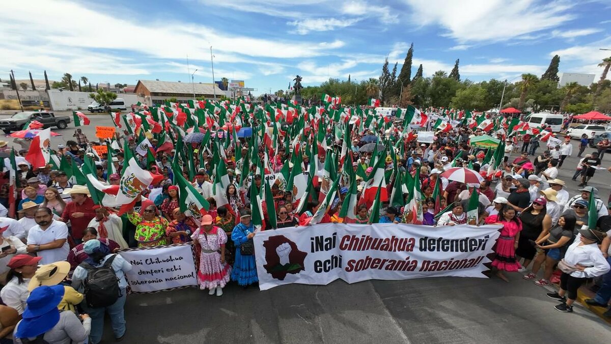 Morena marcha en Chihuahua contra gobernadora Maru Campos
