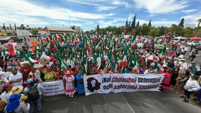 Morena marcha en Chihuahua contra gobernadora Maru Campos