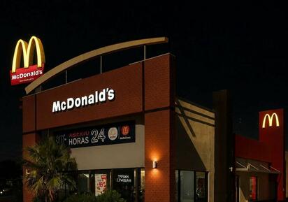 Menor armado genera movilización en McDonald’s de Piedras Negras