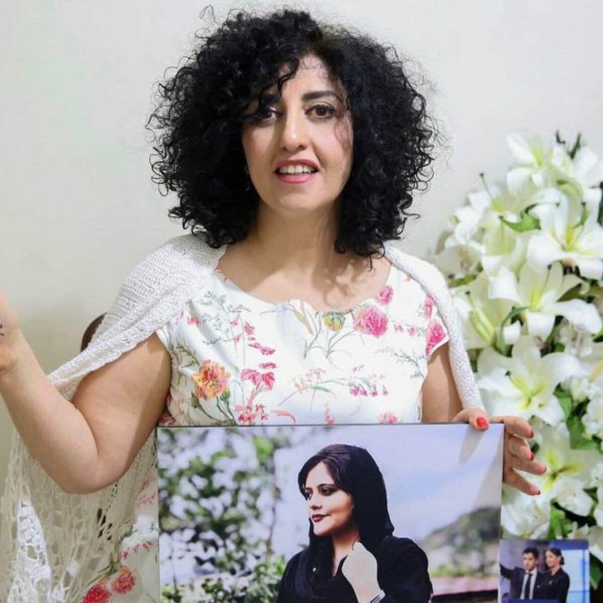Nobel iraní Narges Mohammadi recibe alta hospitalaria