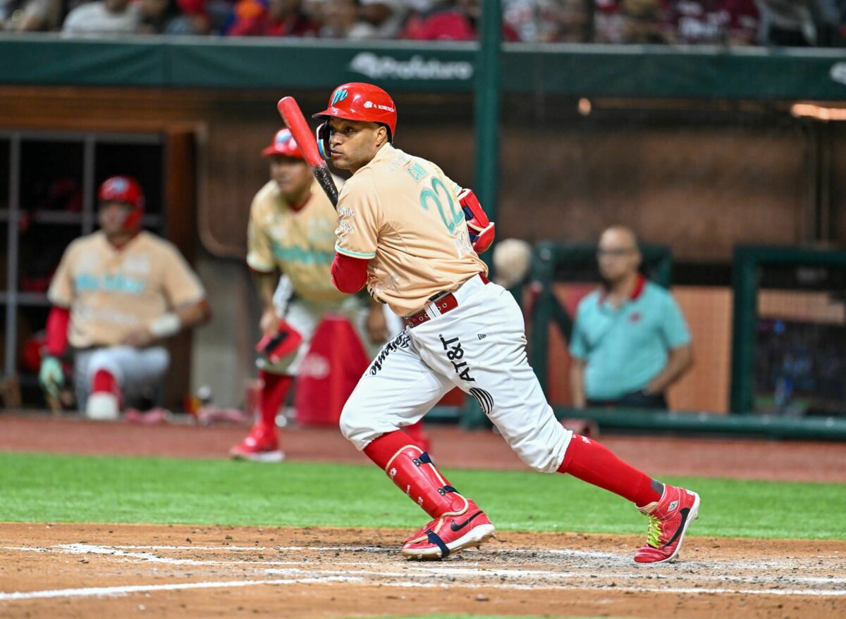 Robinson Canó jugará con Tomateros de Culiacán