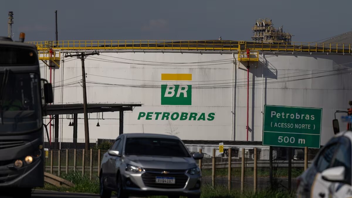 Petrobras analiza ampliar cooperación energética con Pemex