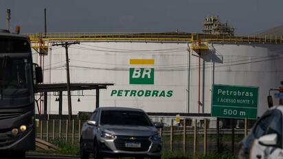 Petrobras analiza ampliar cooperación energética con Pemex