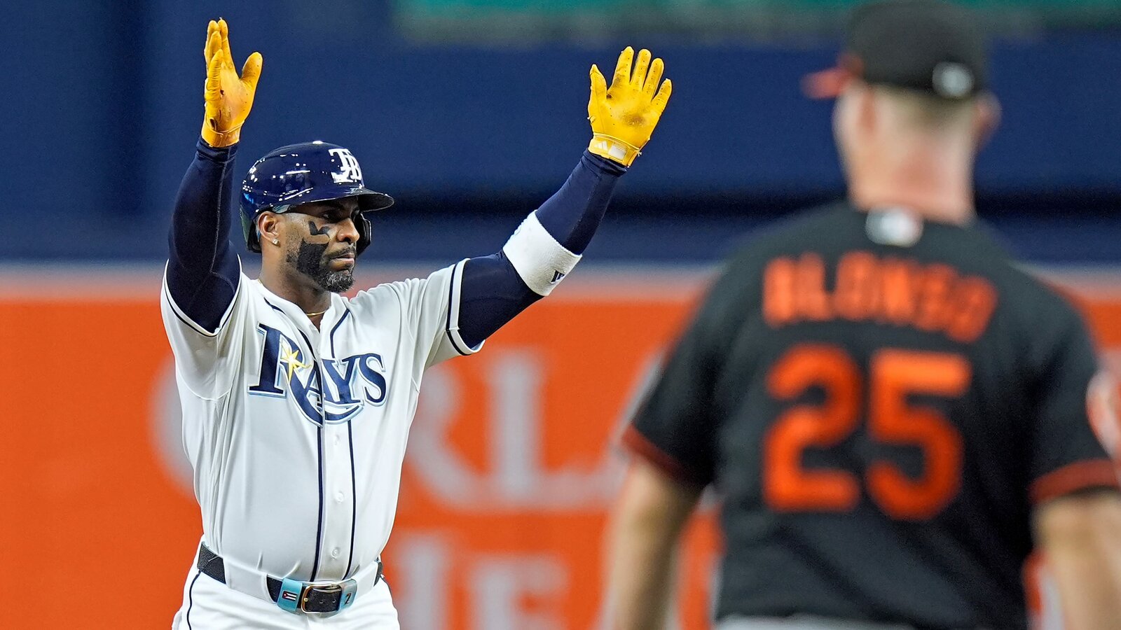Yandy Díaz impulsa victoria de Rays sobre Orioles