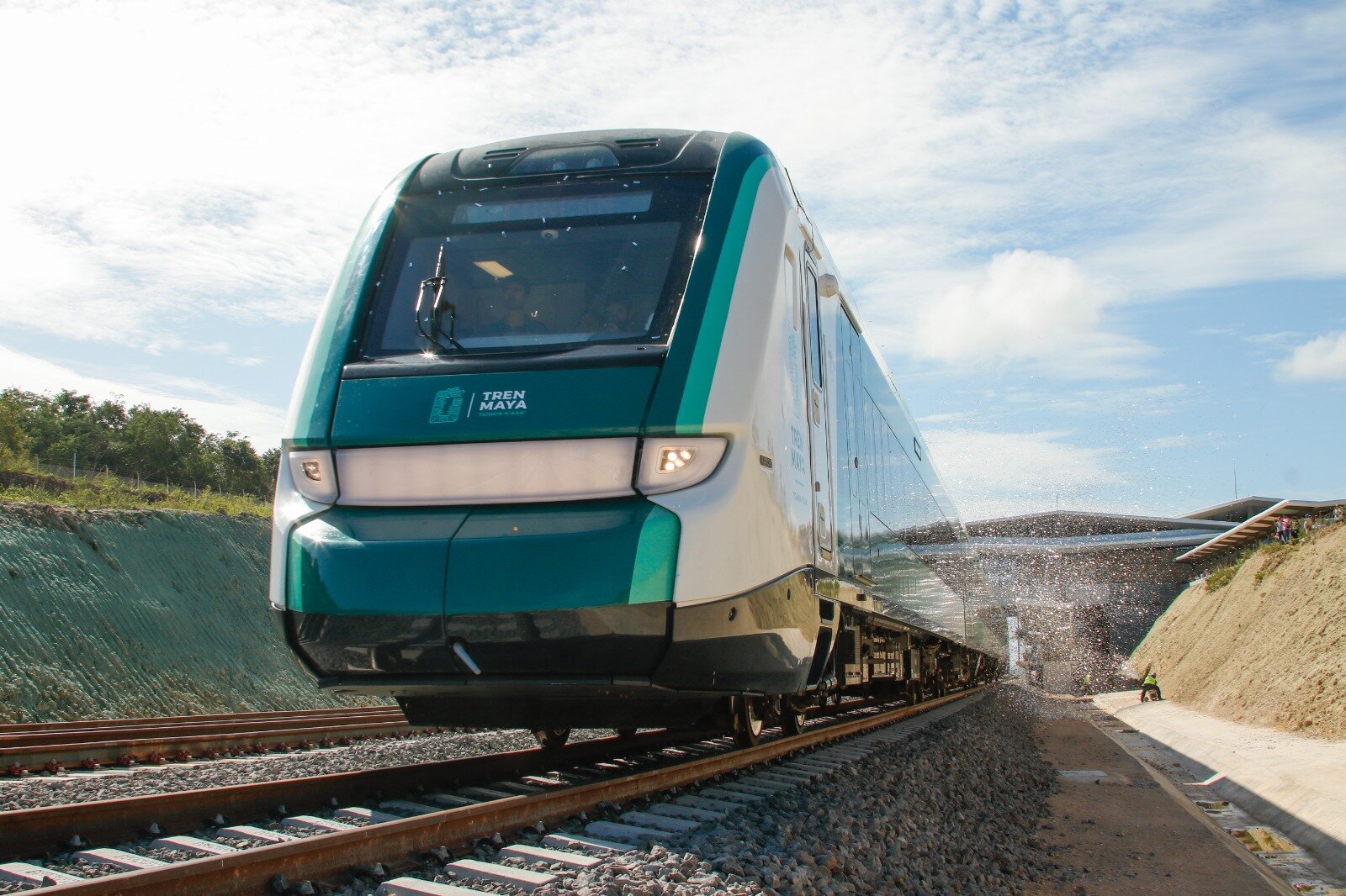 Tren Maya obtiene permiso para transportar diésel por 15 años