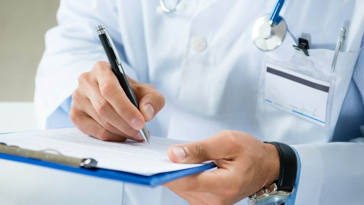 Gastos médicos elevan costo de seguros en México durante 2026