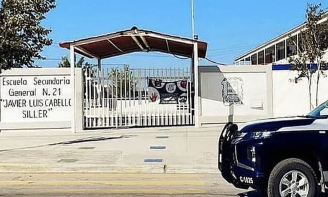 Docente de secundaria 21 sufre autolesión en Saltillo