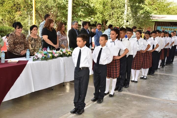 Graduaciones escolares continúan generando gastos innecesarios en Coahuila
