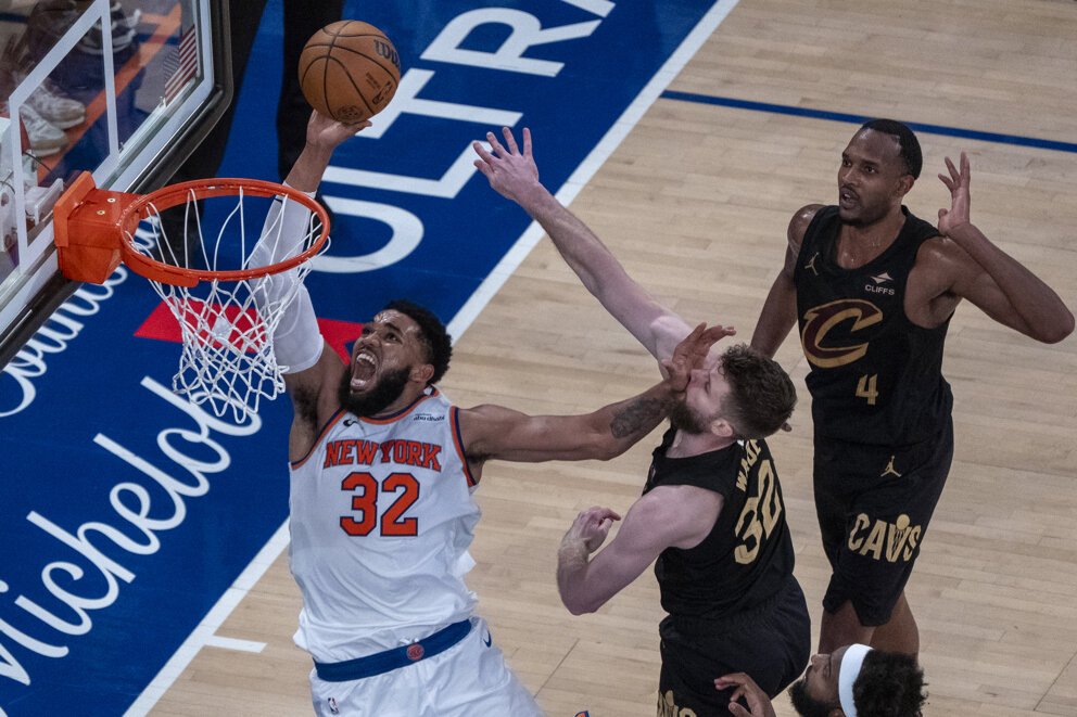 Knicks vencen a Cavs y lideran 2-0 final de Conferencia