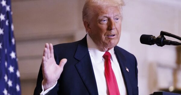 Trump afirma que podría intervenir en Cuba; crece tensión