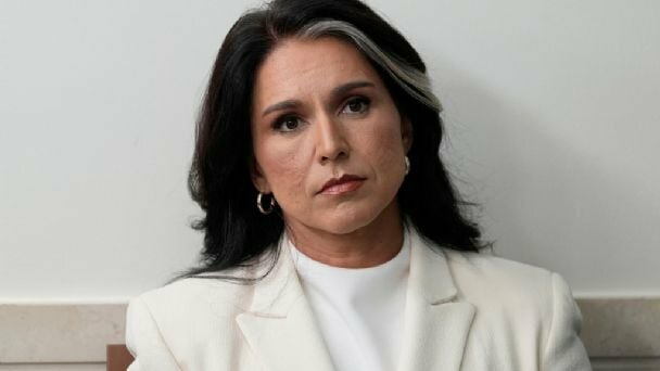 Tulsi Gabbard renuncia a Inteligencia Nacional de EU