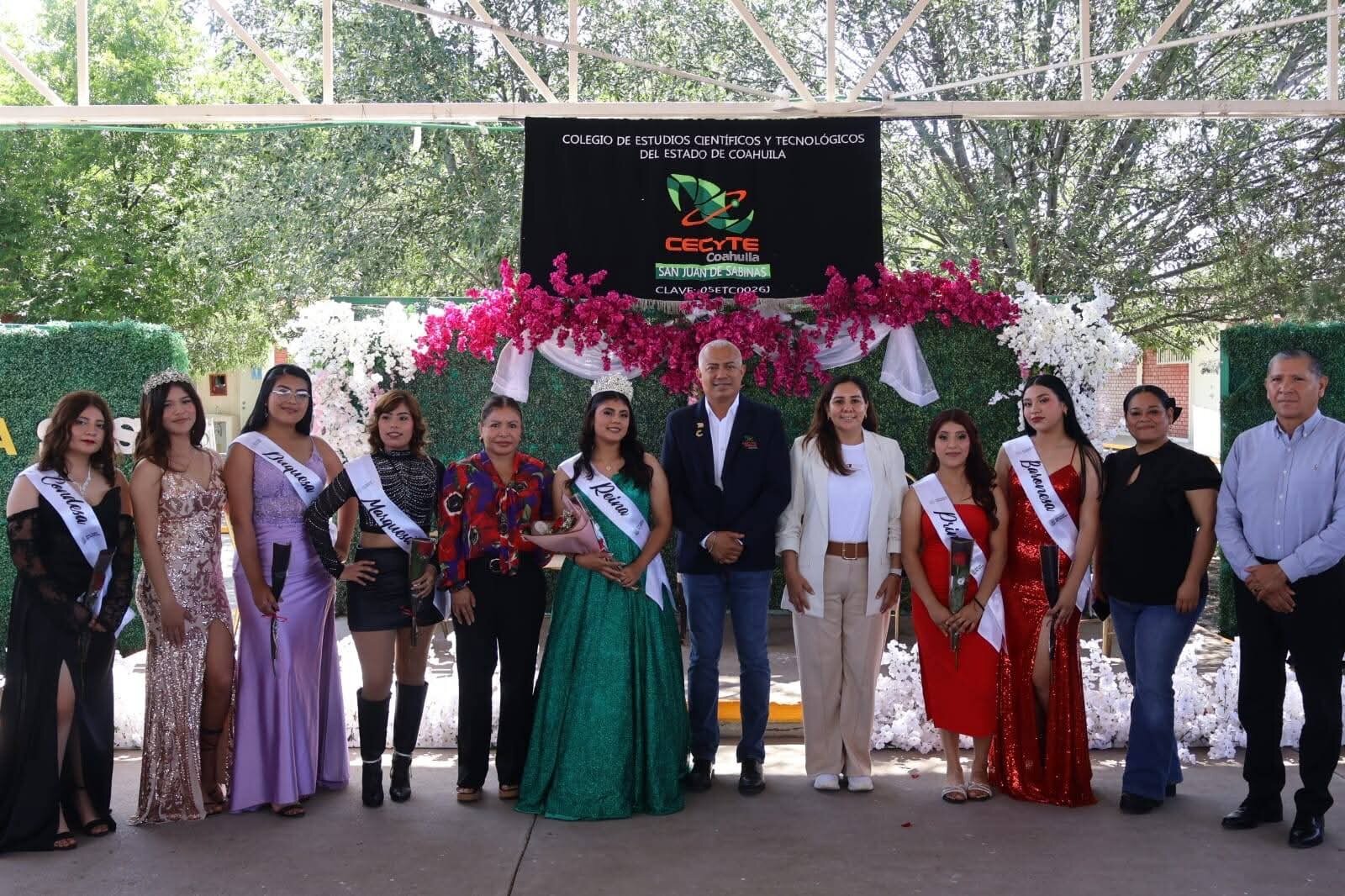 Karina Ríos corona a Reina del Estudiante en CecyTec 2026