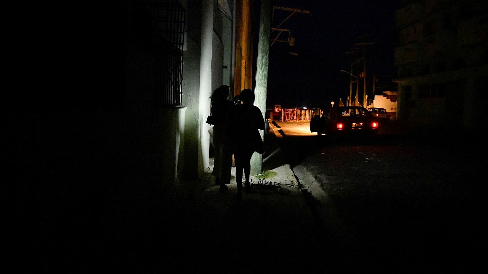 Apagones en Cuba alcanzan niveles críticos por déficit energético