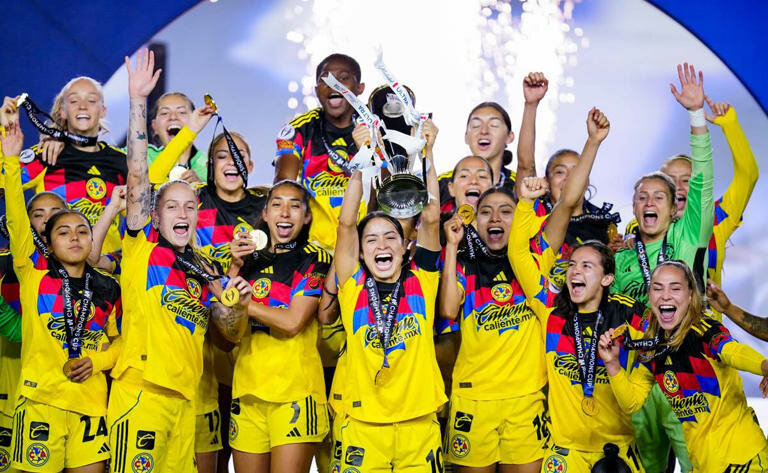 América femenil conquista la Concachampions y logra doblete