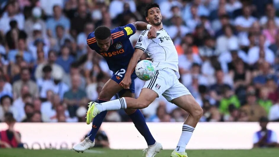 Fulham vence 2-0 a Newcastle en cierre de Premier