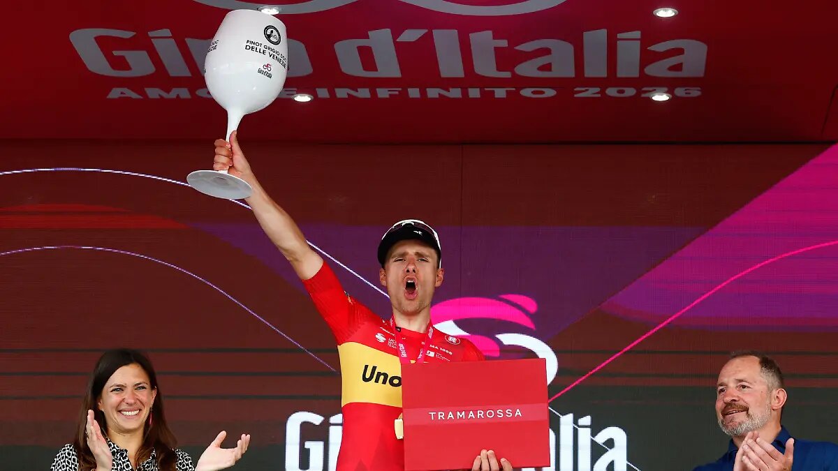 Fredrik Dversnes gana etapa 15 del Giro de Italia