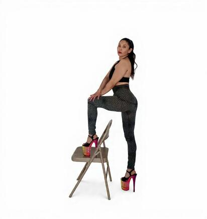 Verónica Romo rompe tabúes desde el pole dance