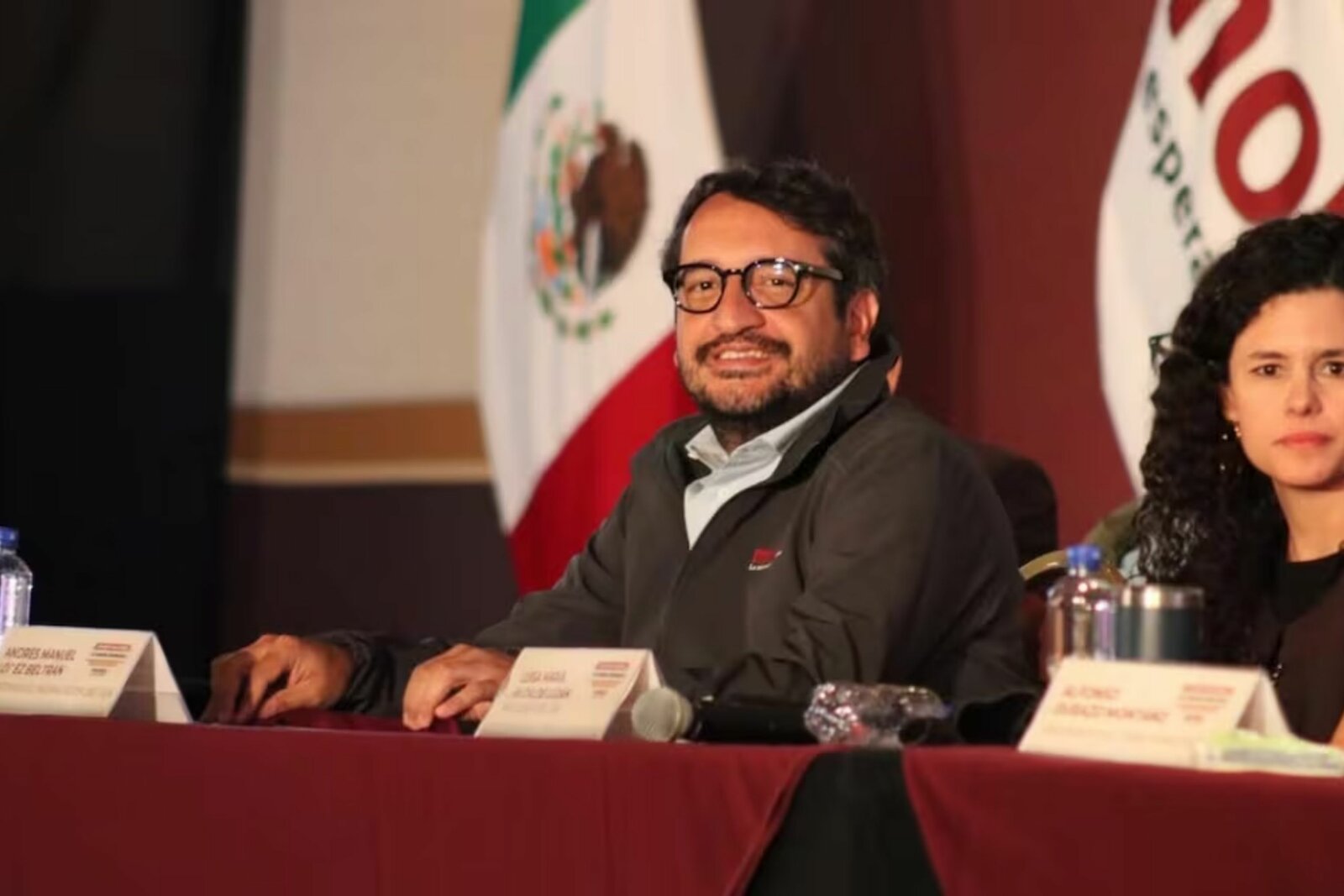 Andy López Beltrán deja cargo en Morena y buscará diputación