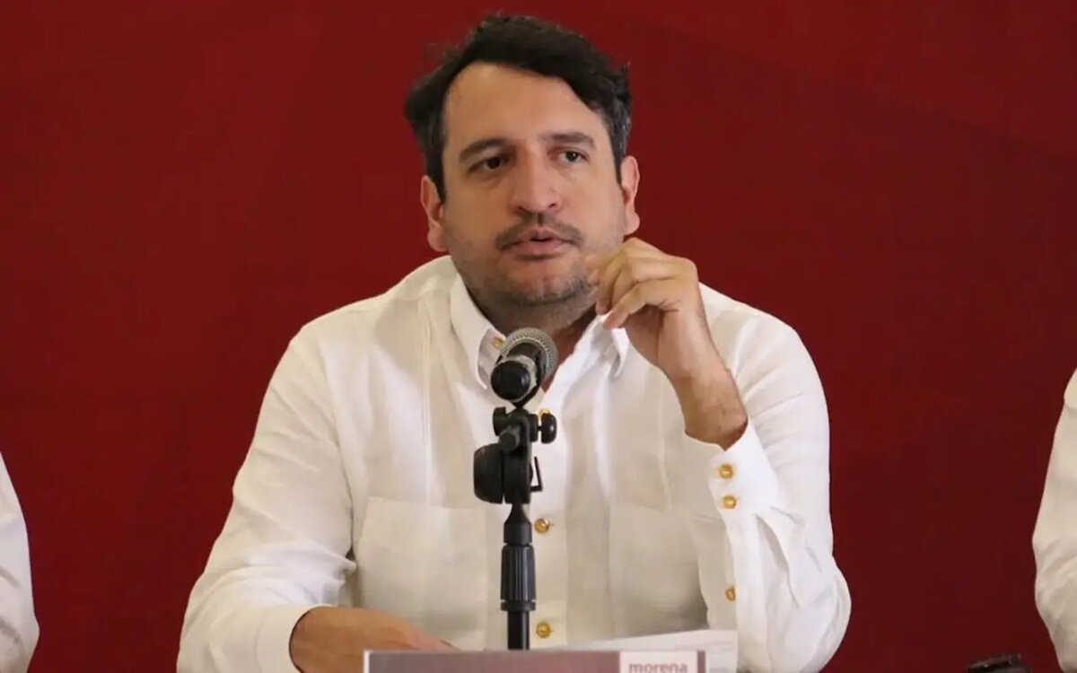 López Beltrán deja cargo en Morena para buscar diputación