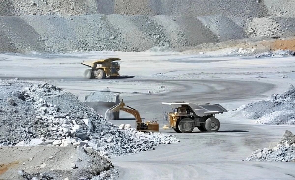 Producción minerometalúrgica de México cae en marzo de 2026