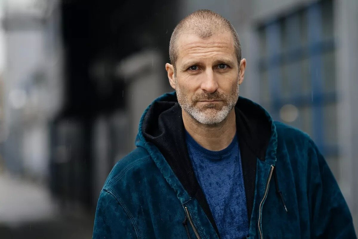 Encuentran sin vida a Stewart McLean, actor de la serie “Arrow”