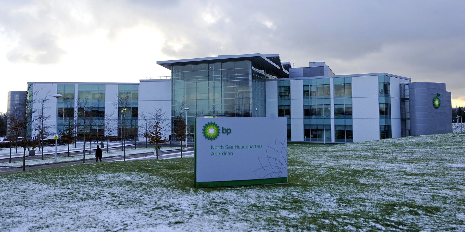 British Petroleum destituye a su presidente Albert Manifold