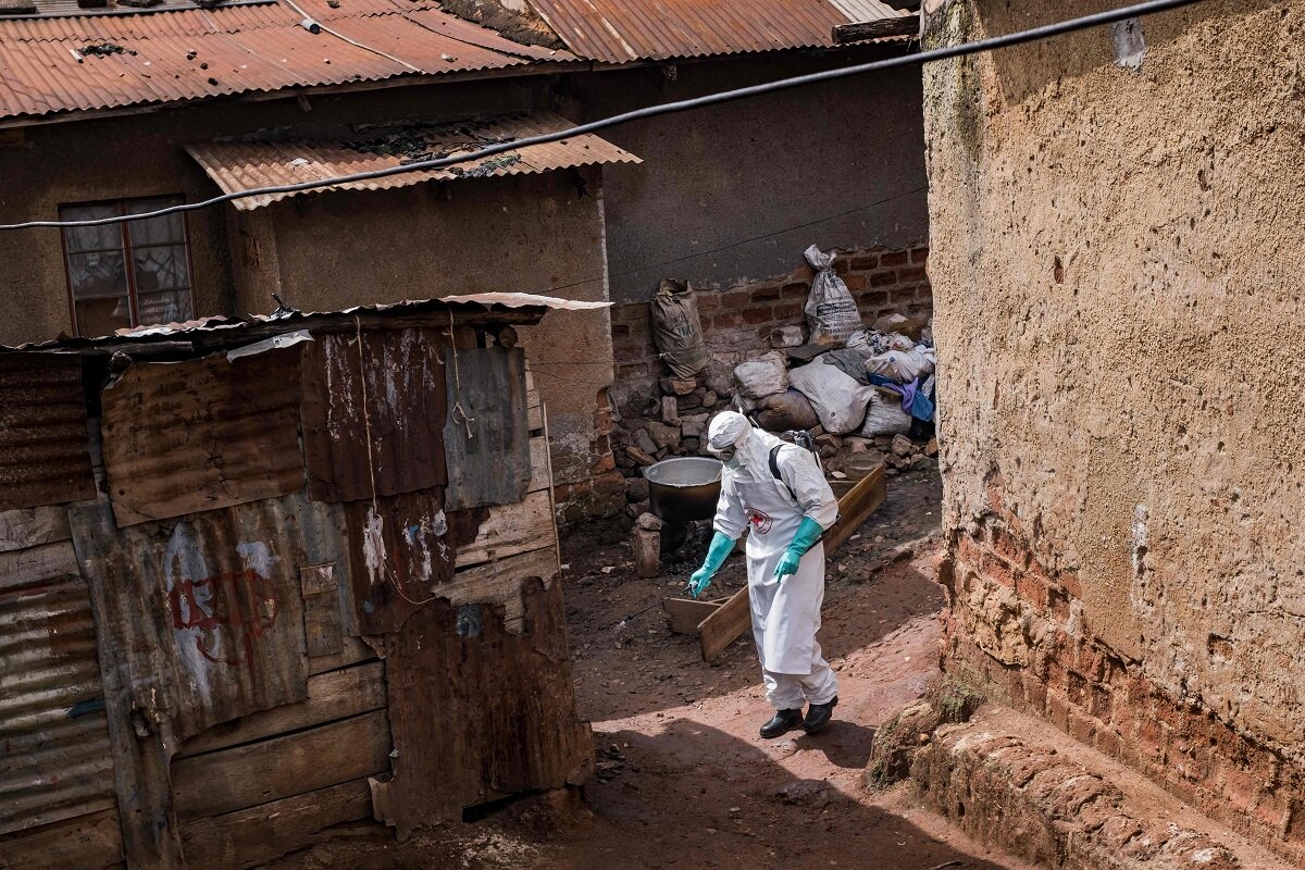 Suiza destina millones para combatir brote de ébola en RDC