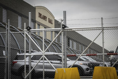 Inmigrantes mantienen huelga en centro de detención de Nueva Jersey