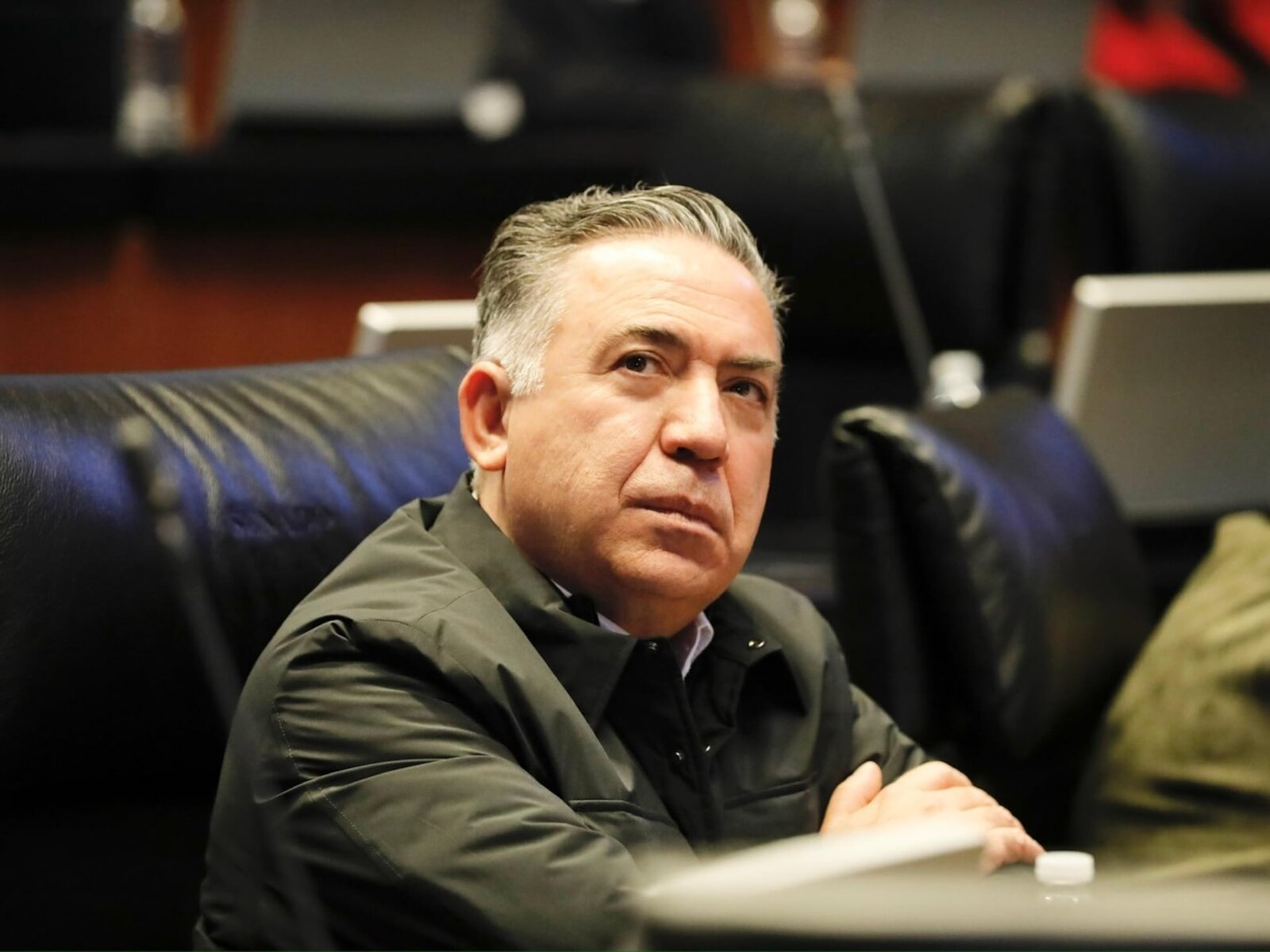 Enrique Inzunza reaparece en redes con poema sobre la verdad y la justicia