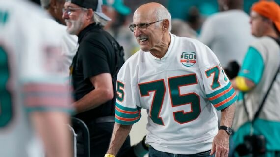 Manny Fernández, leyenda de Dolphins, fallece a los 79 años
