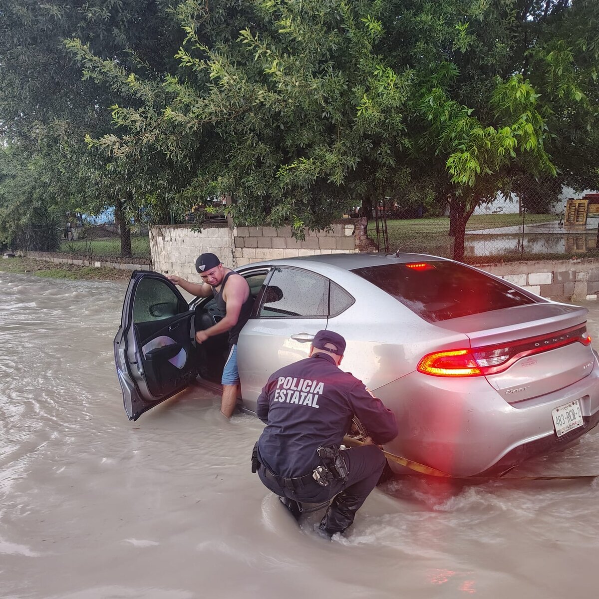 Lluvias : Durante el temporal, los agentes atendieron reportes ciudadanos y mantuvieron vigilancia en zonas bajas.