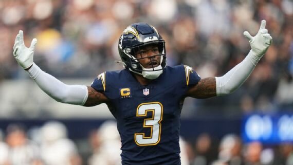 Derwin James vuelve a ser safety mejor pagado