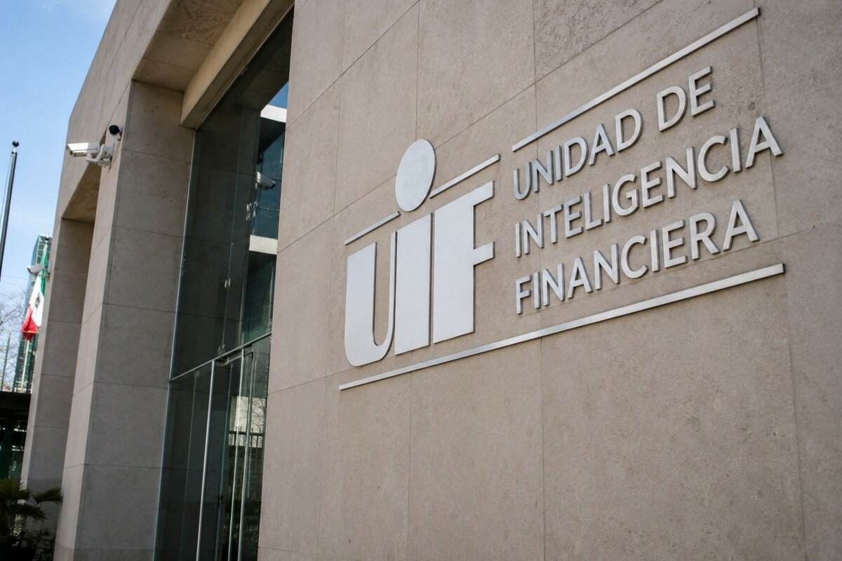 UIF congela más de 4 mil 593 millones de pesos