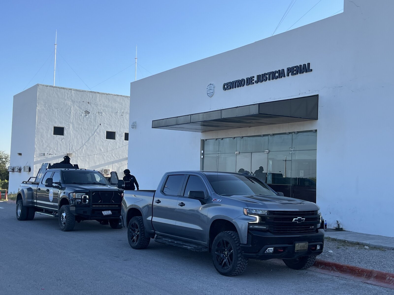 Empleado de CFE detenido por presunto exhibicionismo en la Macroplaza de Piedras Negras