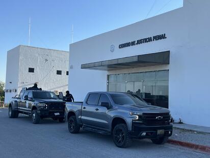 Empleado de CFE detenido por presunto exhibicionismo en la Macroplaza de Piedras Negras