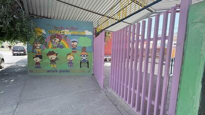 Autoridades suspendieron clases para prevenir riesgos sanitarios entre estudiantes del kínder Santiago de la Monclova esta semana.  El kínder Santiago