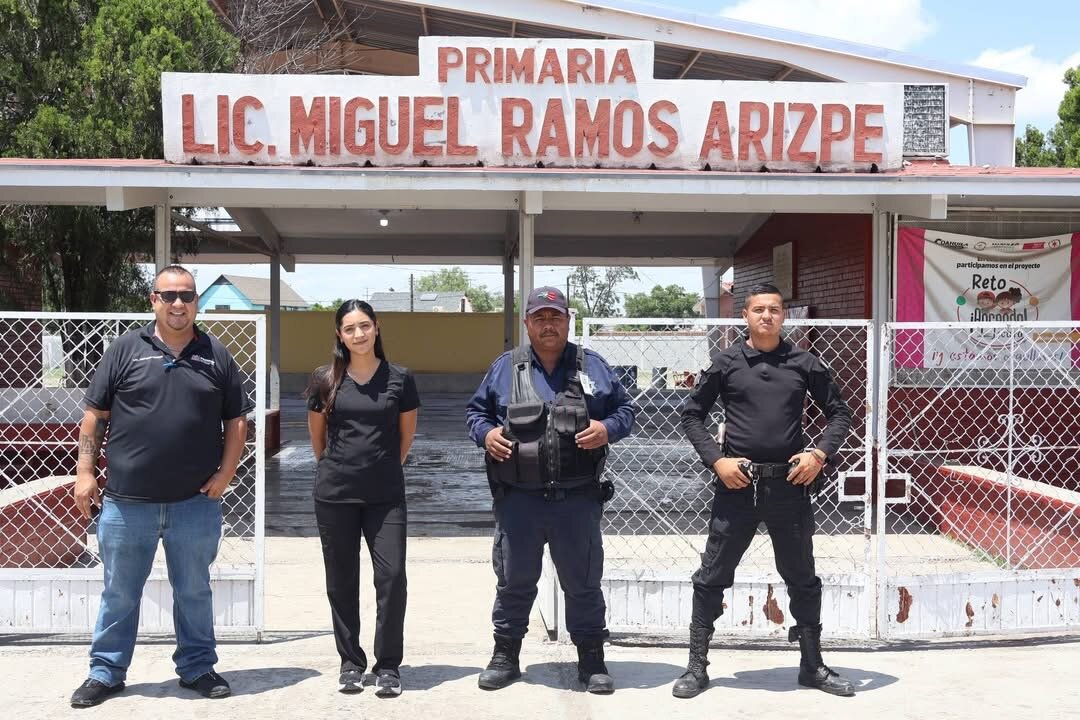 DIF y Seguridad Pública realizan vigilancia preventiva escolar en San Juan de Sabinas