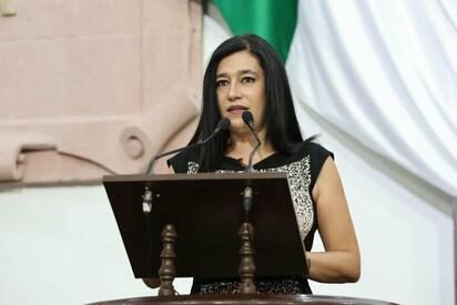 En sesión del Congreso del Estado, la diputada Rocío del Carmen Ramos Moncada presentó y logró la aprobación de un punto de acuerdo para solicitar