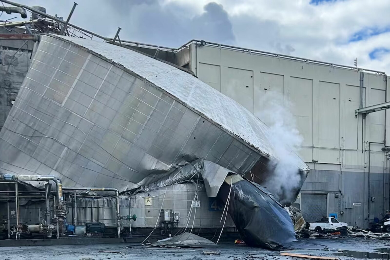 Sube a ocho la cifra de muertos por fuga química en planta de Washington