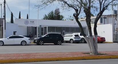 Aseguran rifle en cruce fronterizo; mujer queda a disposición federal