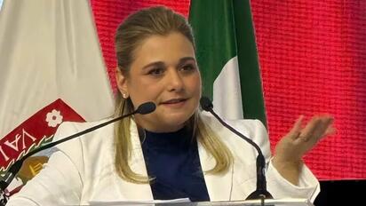 Maru Campos afirmó en evento panista en Chihuahua que se equivocó al buscar una buena relación con el Gobierno Federal.  La gobernadora de Chihuahua, María