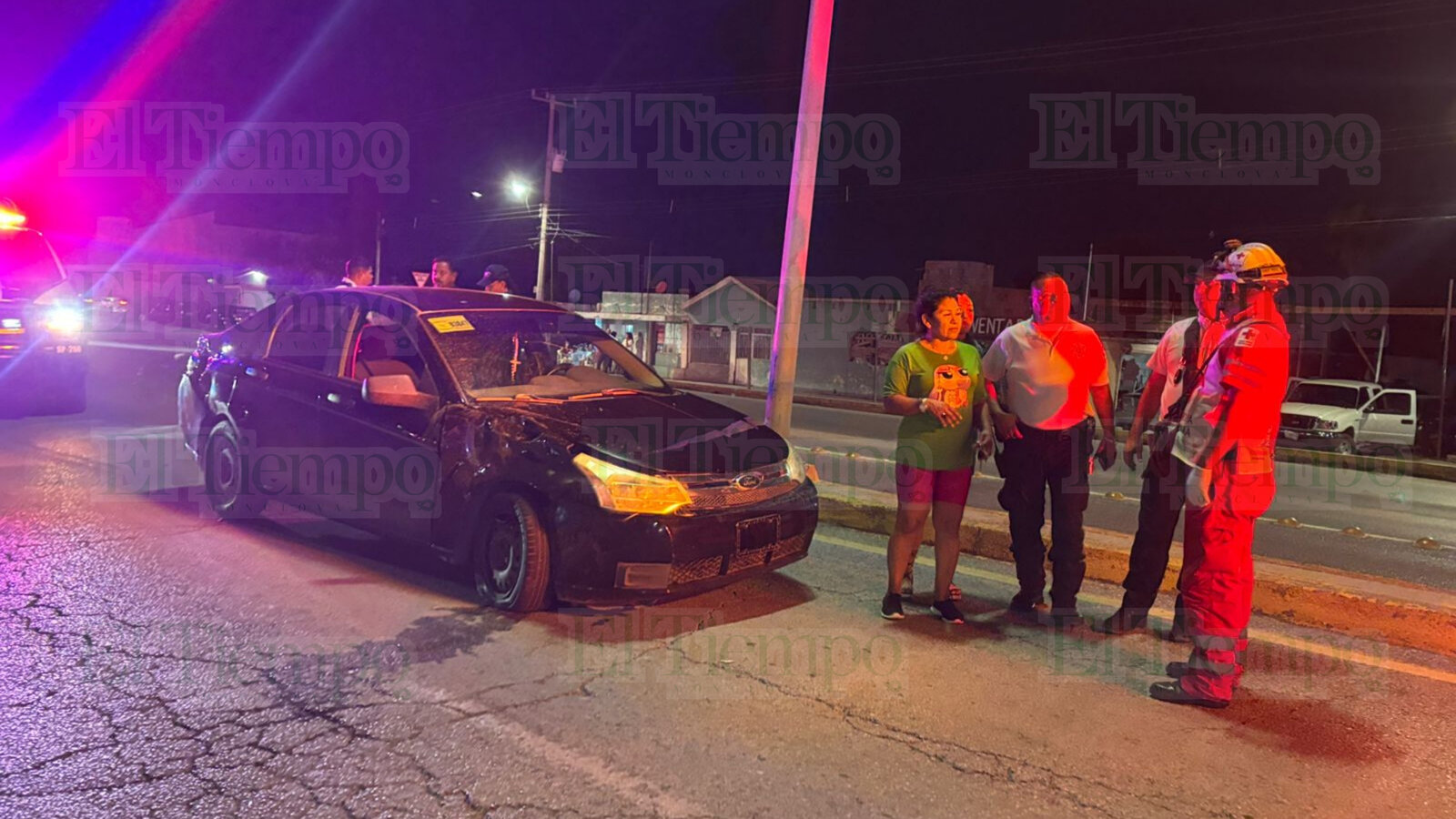 Choque múltiple deja dos lesionadas y daños en negocio del bulevar San José