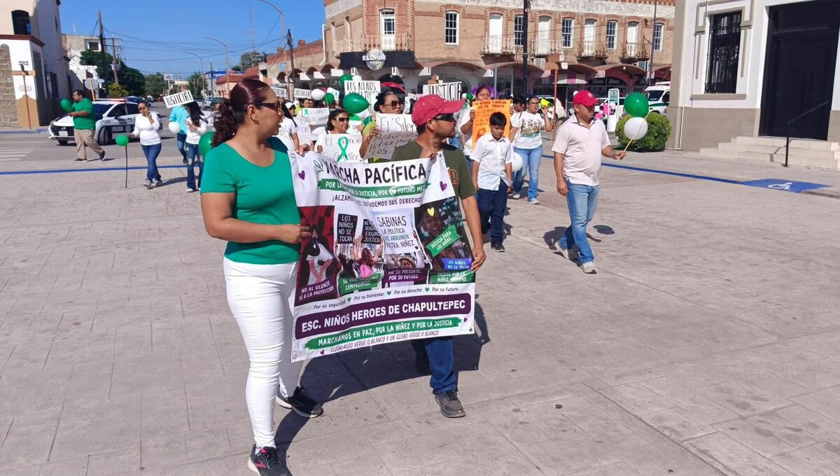 Familias de Sabinas exigen justicia en marcha contra abuso infantil