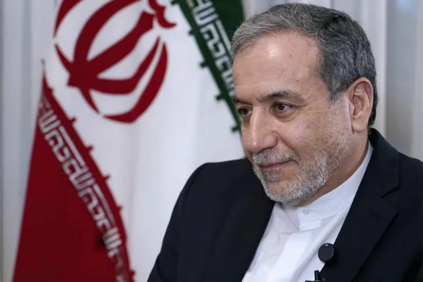 Irán suspende negociaciones de paz con EU por ataques israelíes en Líbano