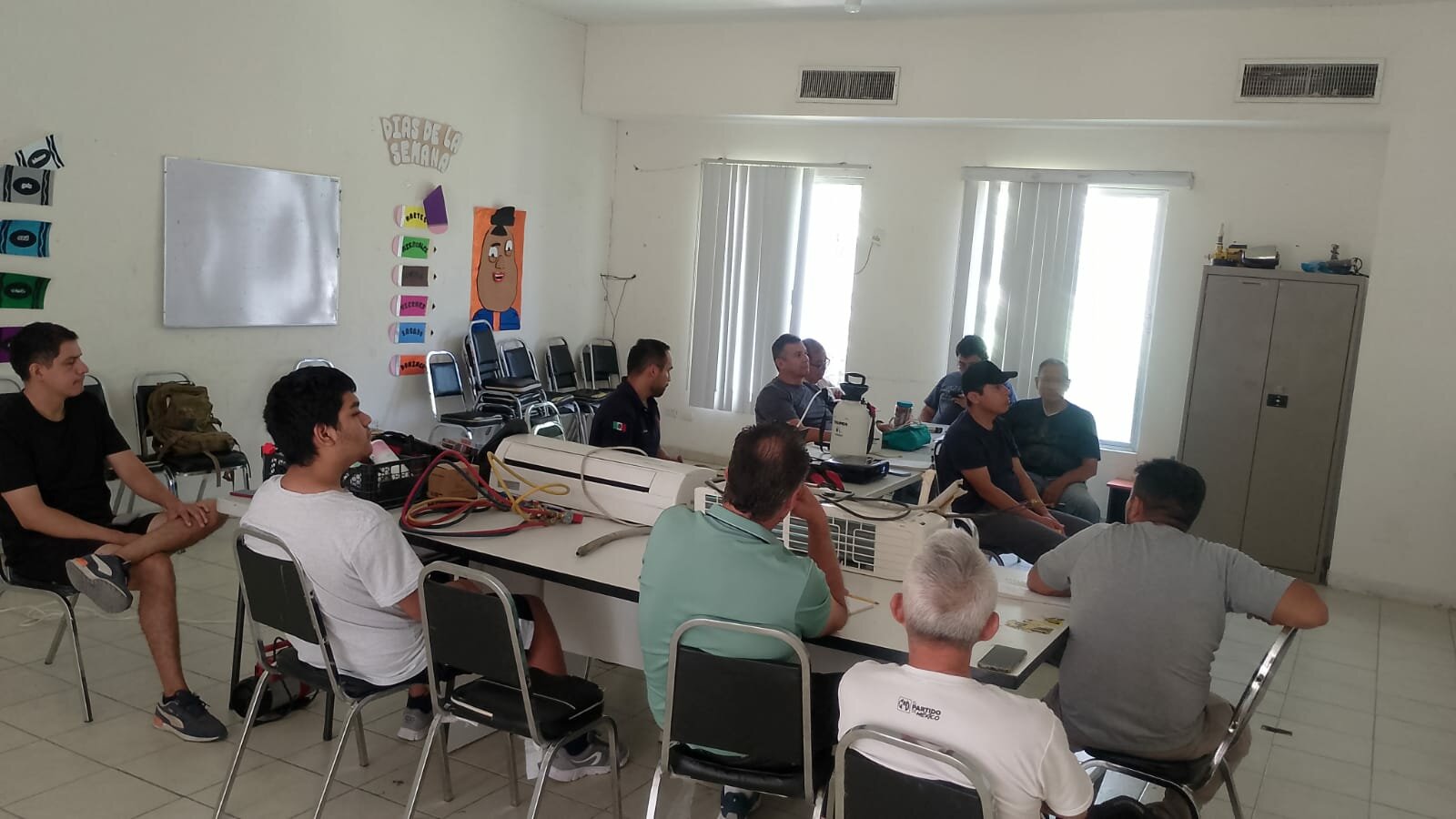 Abren curso de instalación y mantenimiento de aire acondicionado para generar ingresos extras