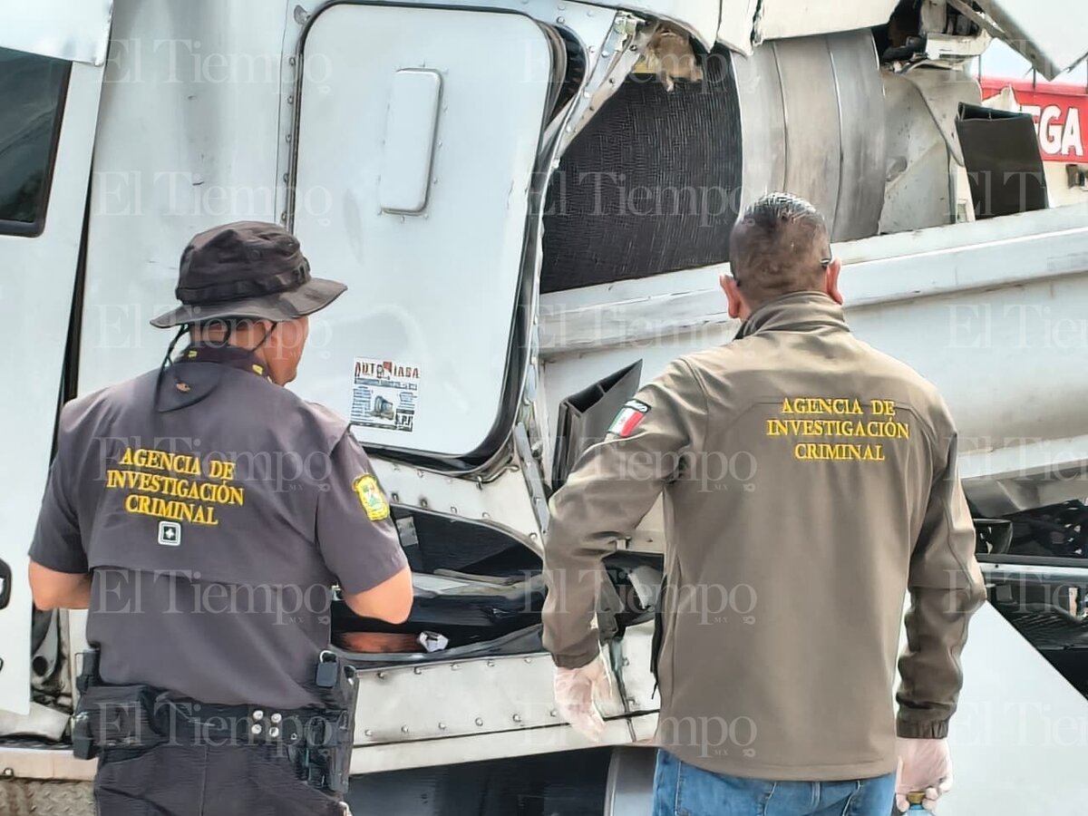 Identifican a trailero que murió aplastado por rollo de acero en Castaños 
