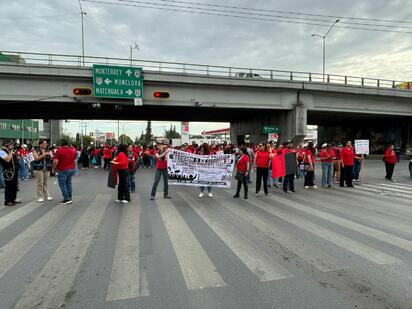 Protesta magisterial colapsa vialidades en Saltillo