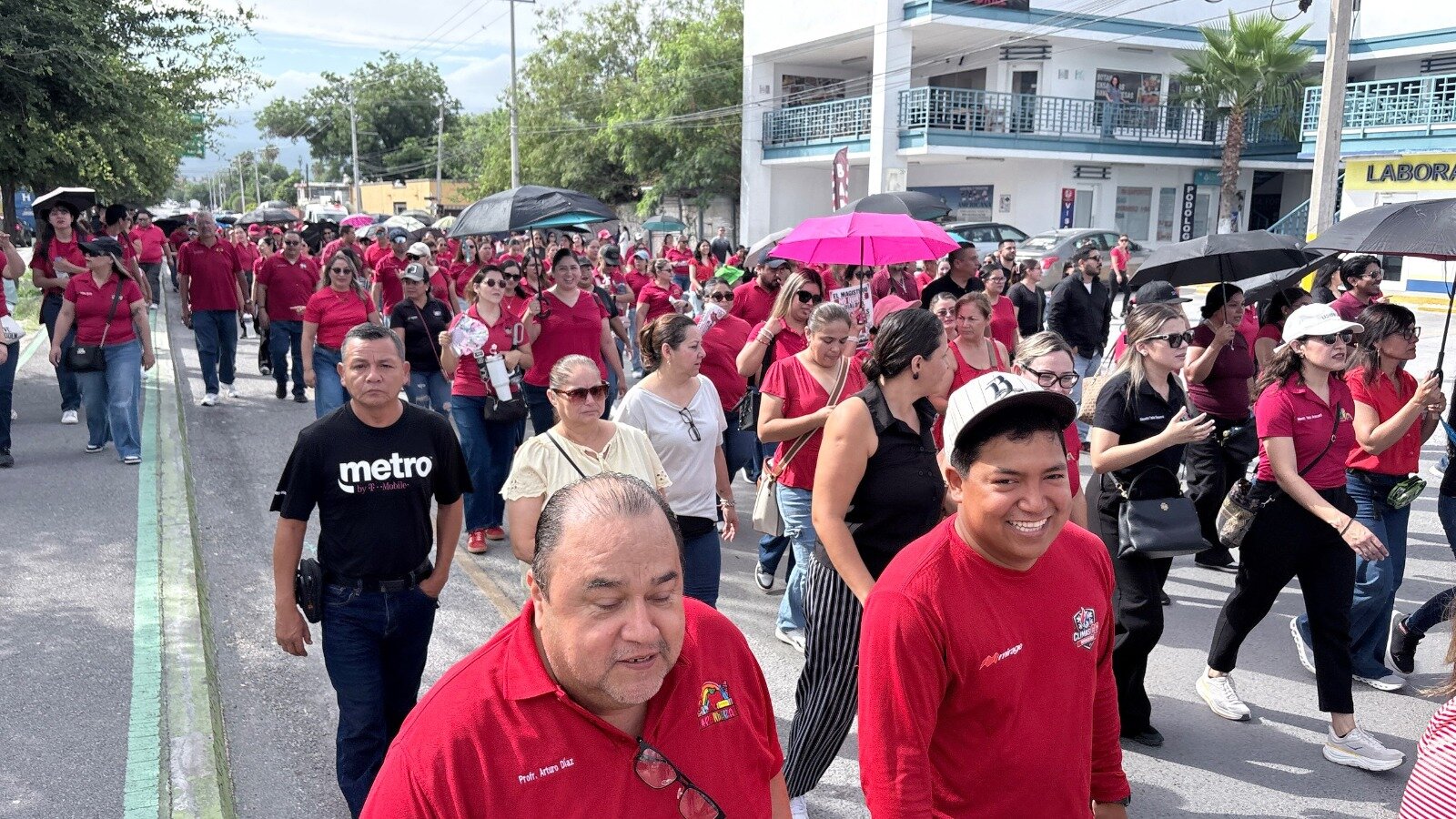 Maestros de la Región Centro se suman al paro nacional con manifestación pacífica