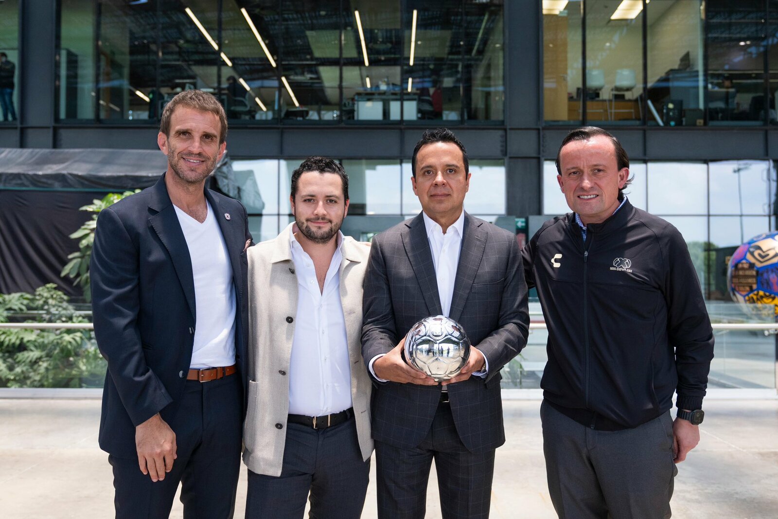 Cruz Azul recibe reconocimiento como mejor club del año