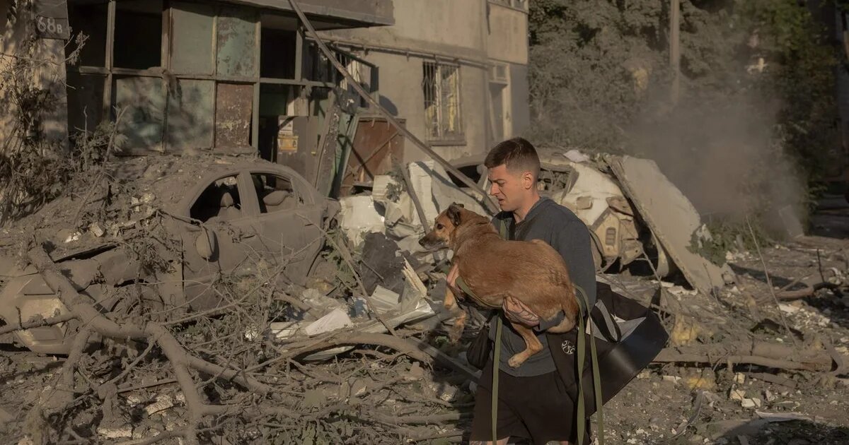 Ataque masivo de Rusia contra Ucrania deja 21 muertos y más de 100 heridos